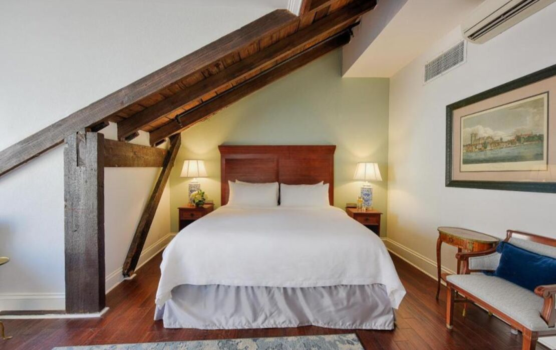 voco St James Hotel by IHG