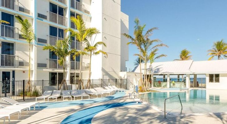 Plunge Beach Resort