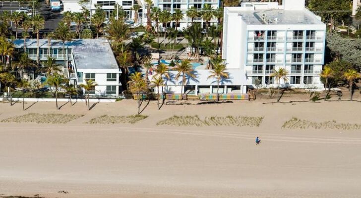 Plunge Beach Resort