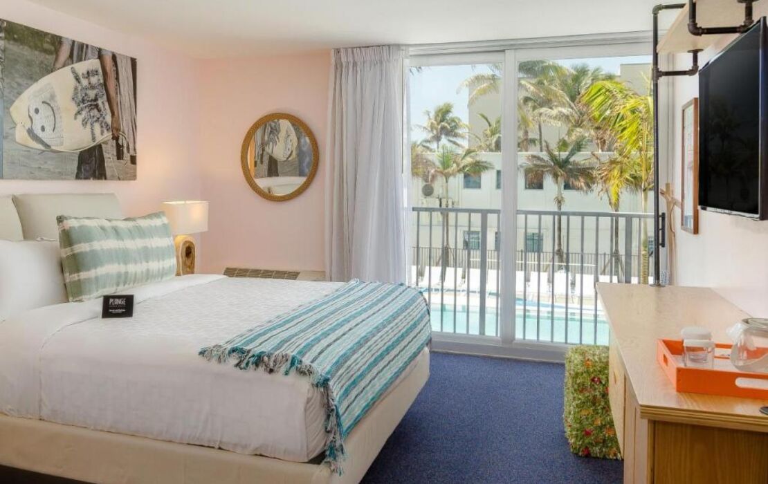 Plunge Beach Resort