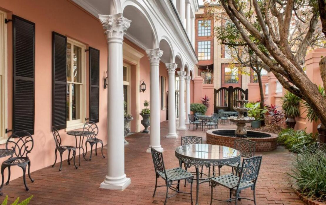 Meeting Street Inn