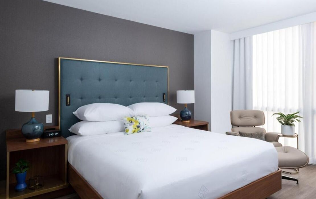 Le Meridien Essex Chicago