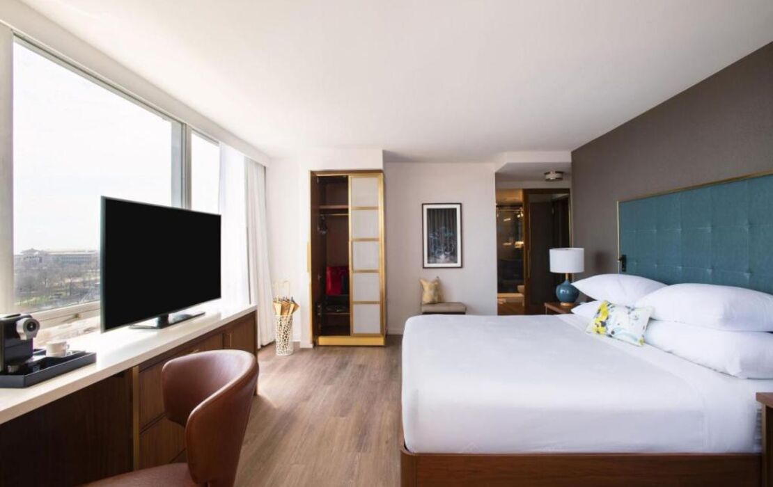 Le Meridien Essex Chicago