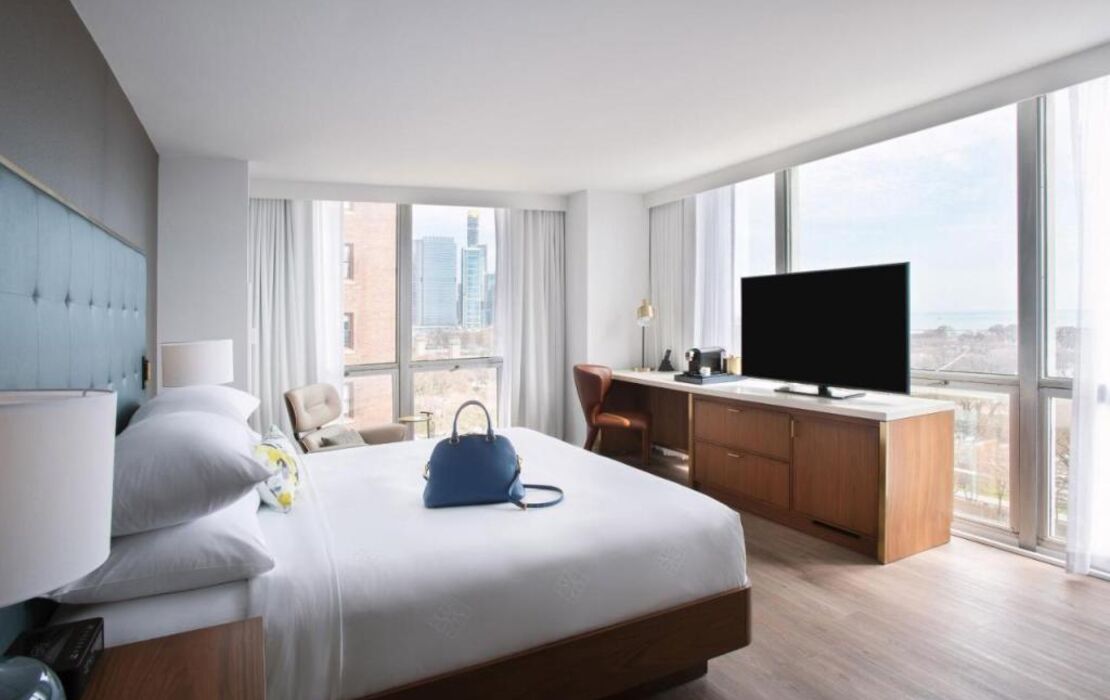 Le Meridien Essex Chicago