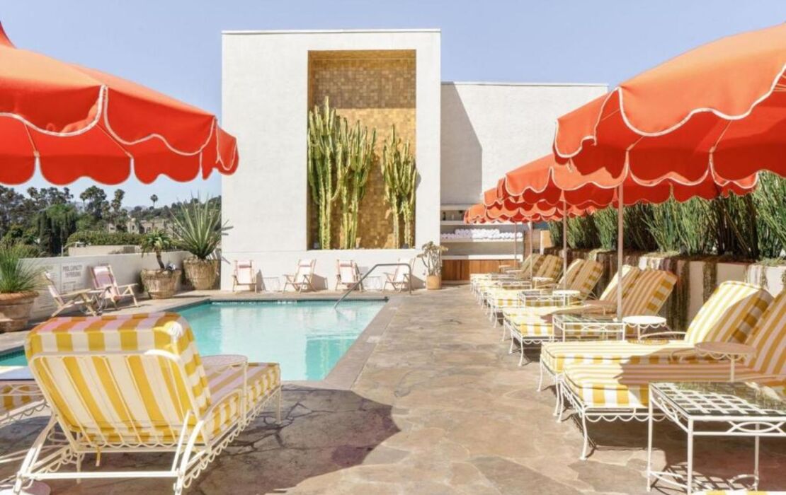 Silver Lake Pool & Inn