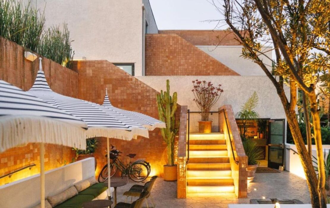 Silver Lake Pool & Inn