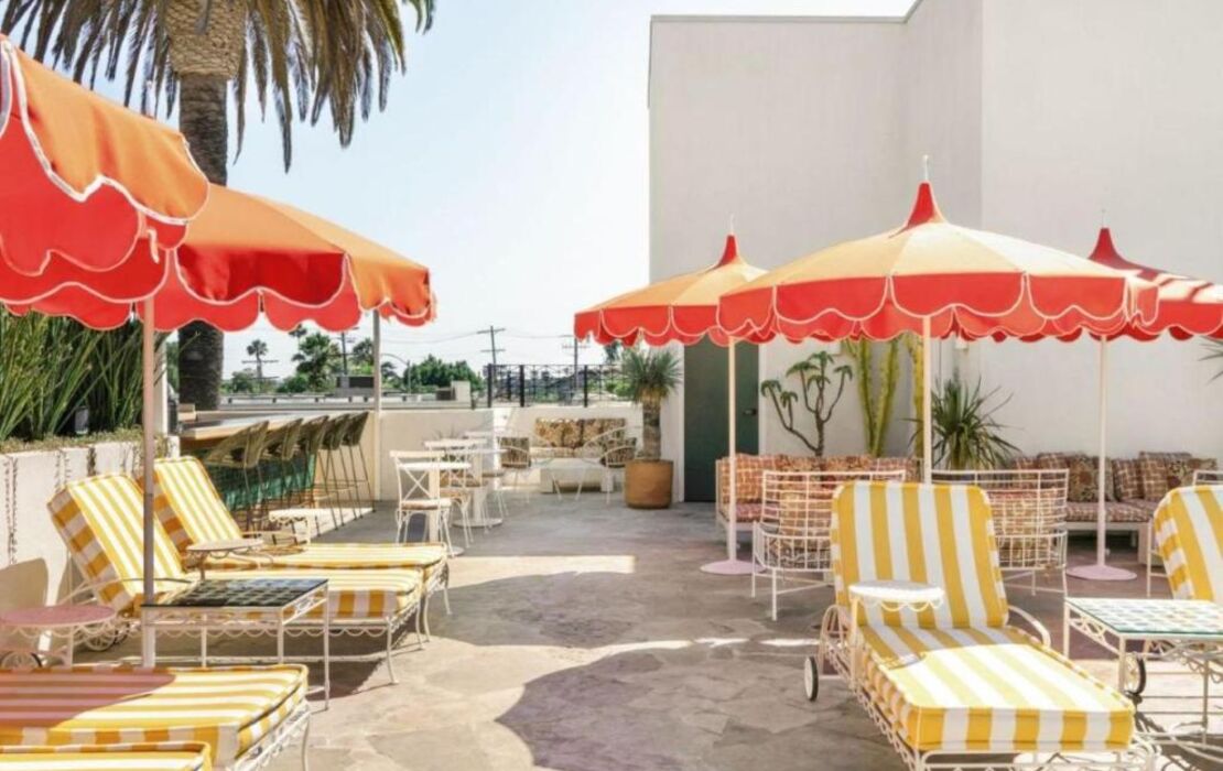 Silver Lake Pool & Inn