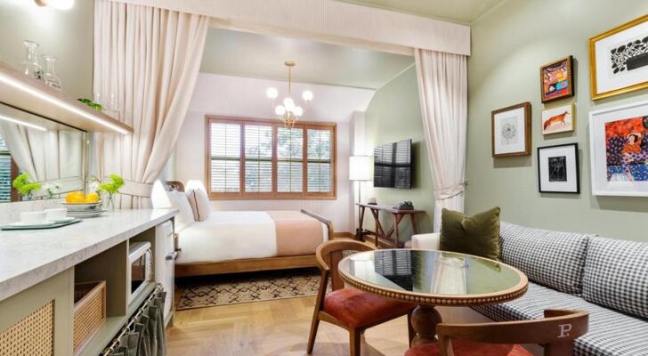 Palihouse Hyde Park Village