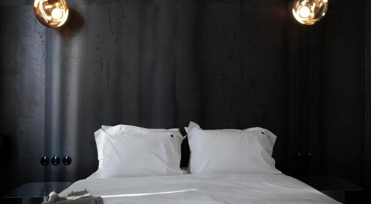 Hipsters Hotel
