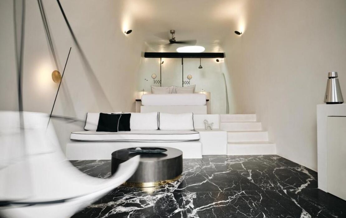 Abyss Santorini