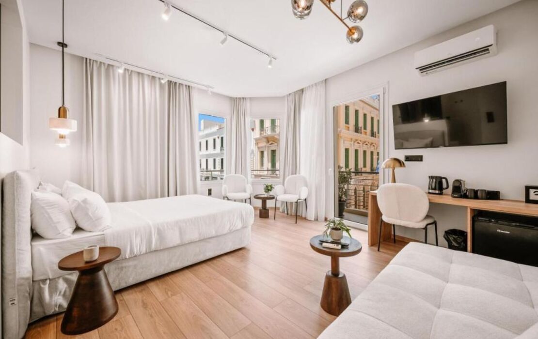 Plānis Str Urban Suites by Semavί