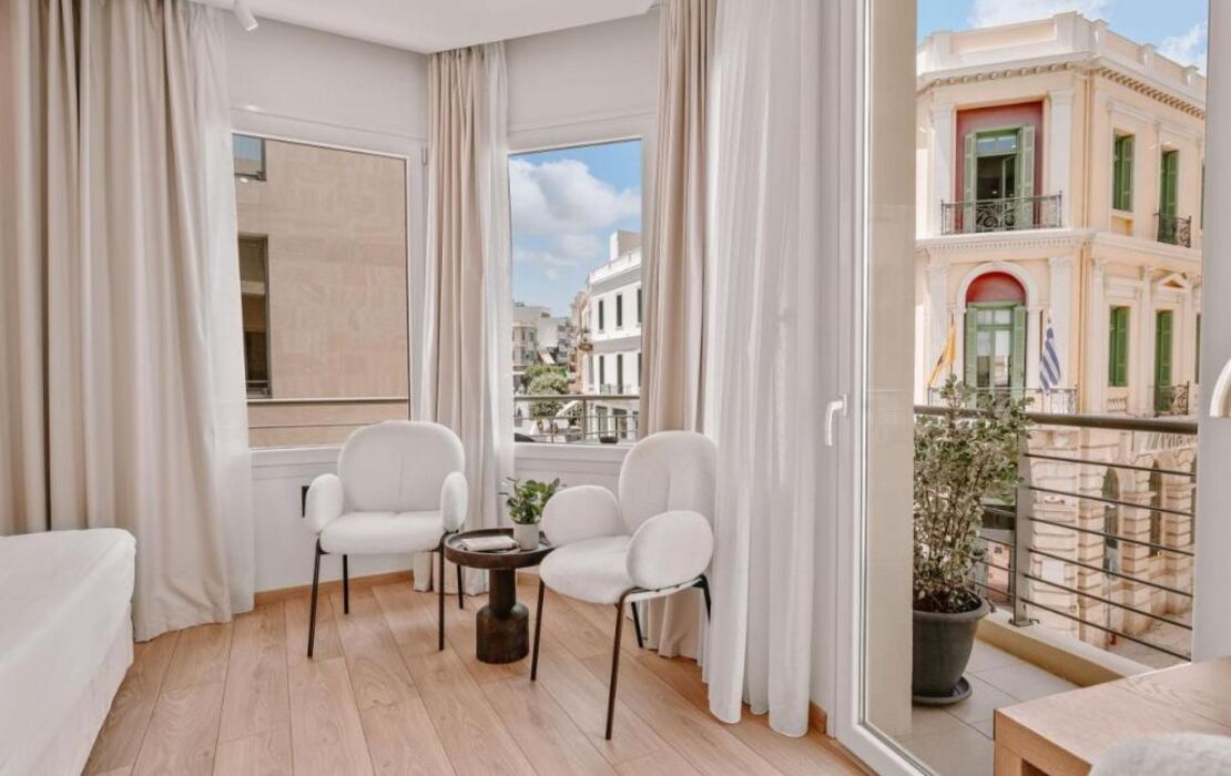Plānis Str Urban Suites by Semavί