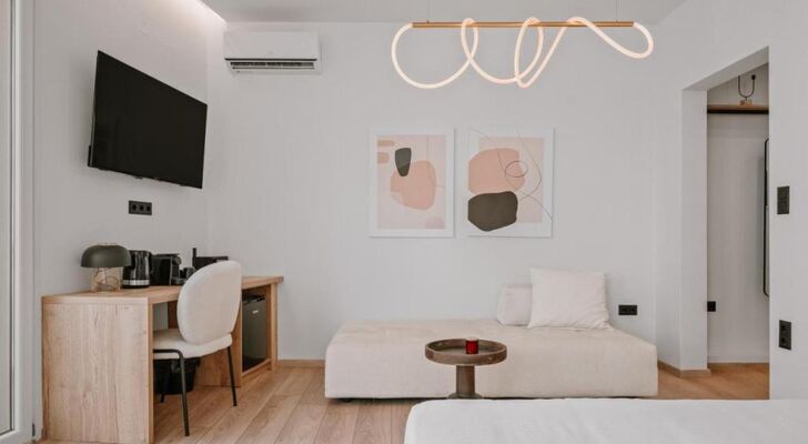 Plānis Str Urban Suites by Semavί