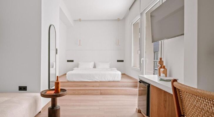 Plānis Str Urban Suites by Semavί
