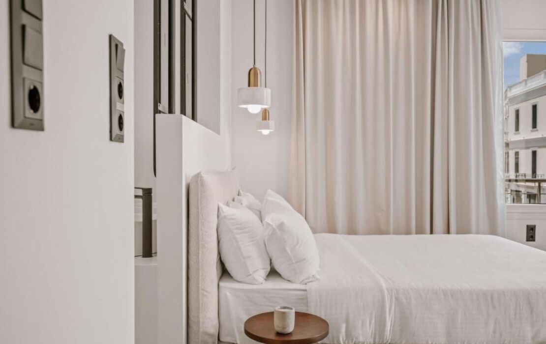 Plānis Str Urban Suites by Semavί