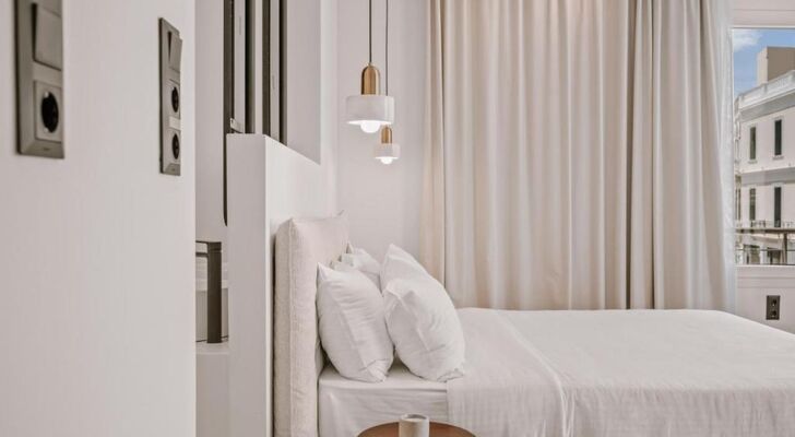 Plānis Str Urban Suites by Semavί