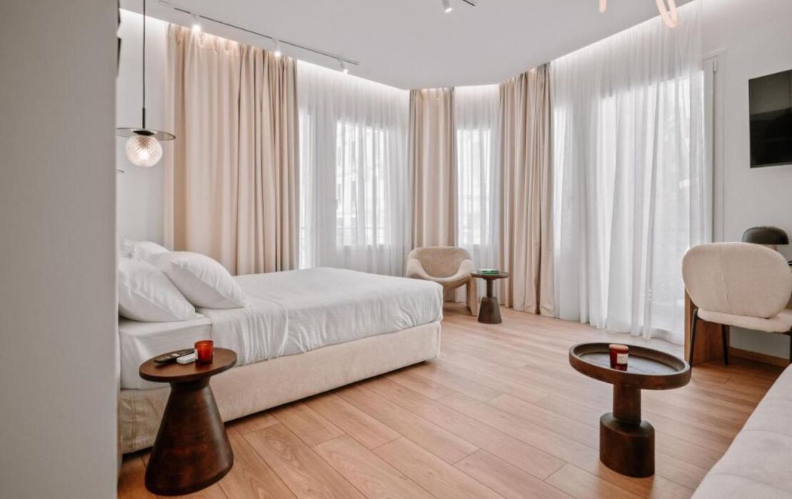 Plānis Str Urban Suites by Semavί