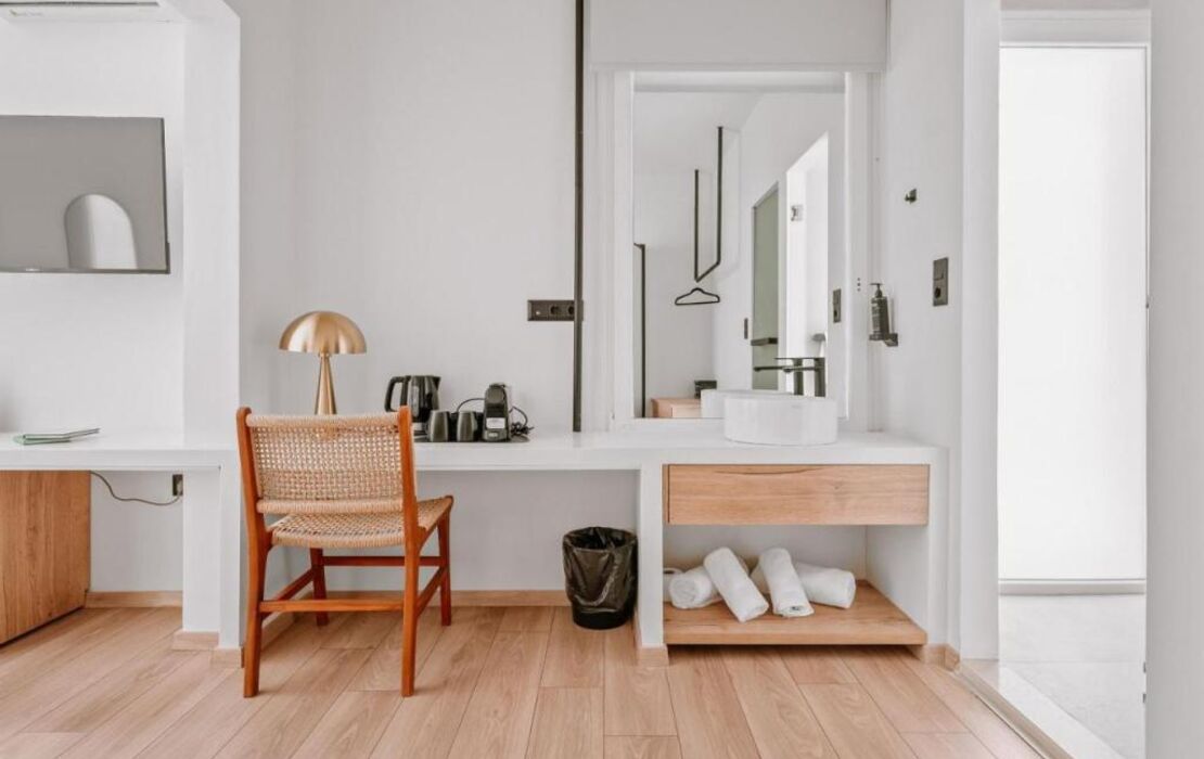 Plānis Str Urban Suites by Semavί