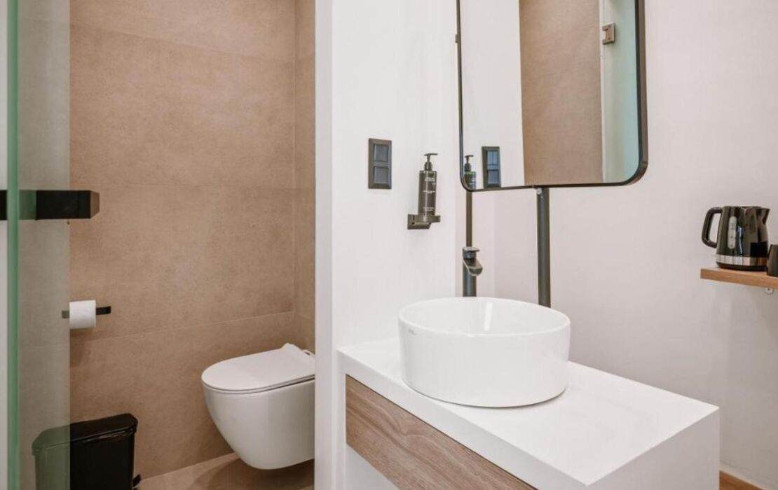 Plānis Str Urban Suites by Semavί