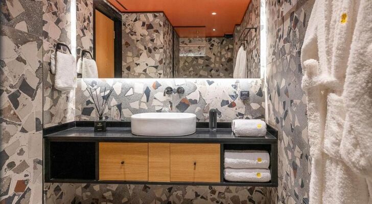 3 Pines Design Living