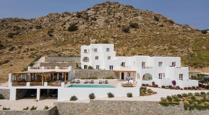 Naxos Earth Suites