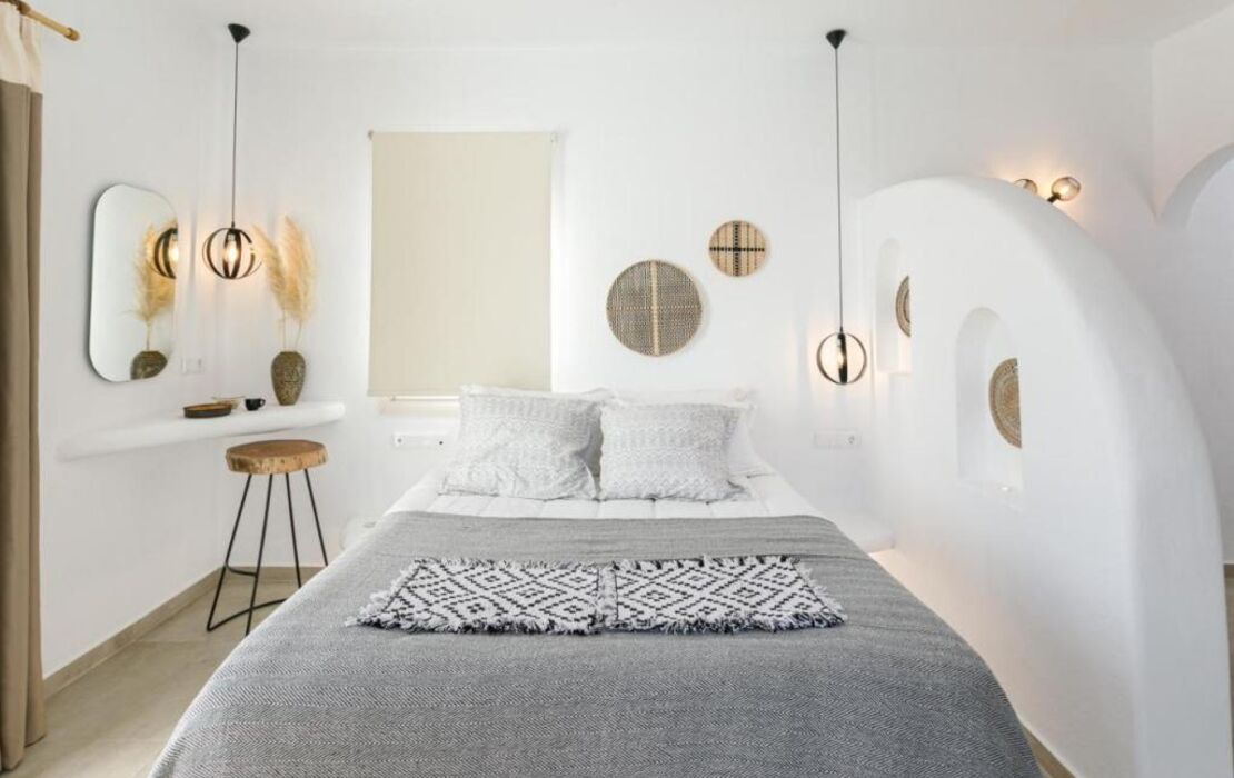 Naxos Earth Suites