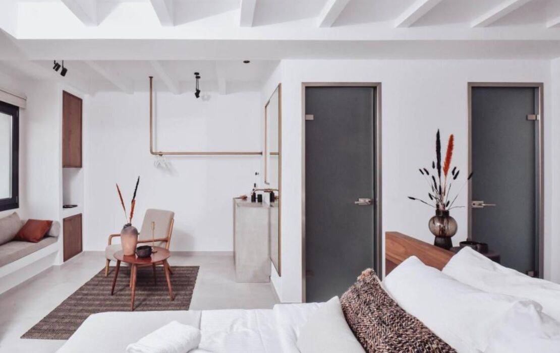 Ikaros Suites