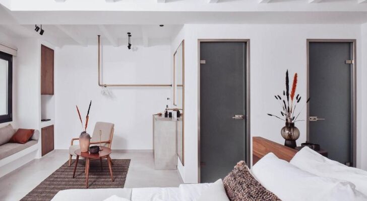 Ikaros Suites