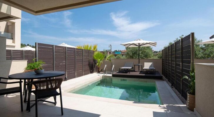 Vista Luxury Suites