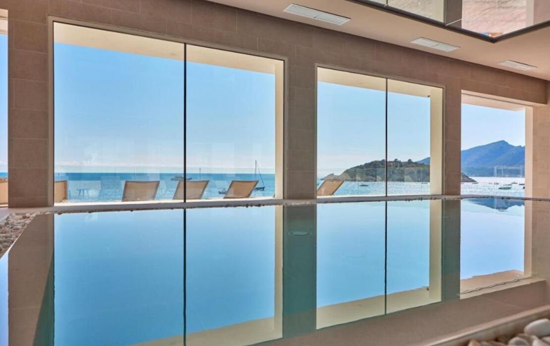Universal Hotel Aquamarin