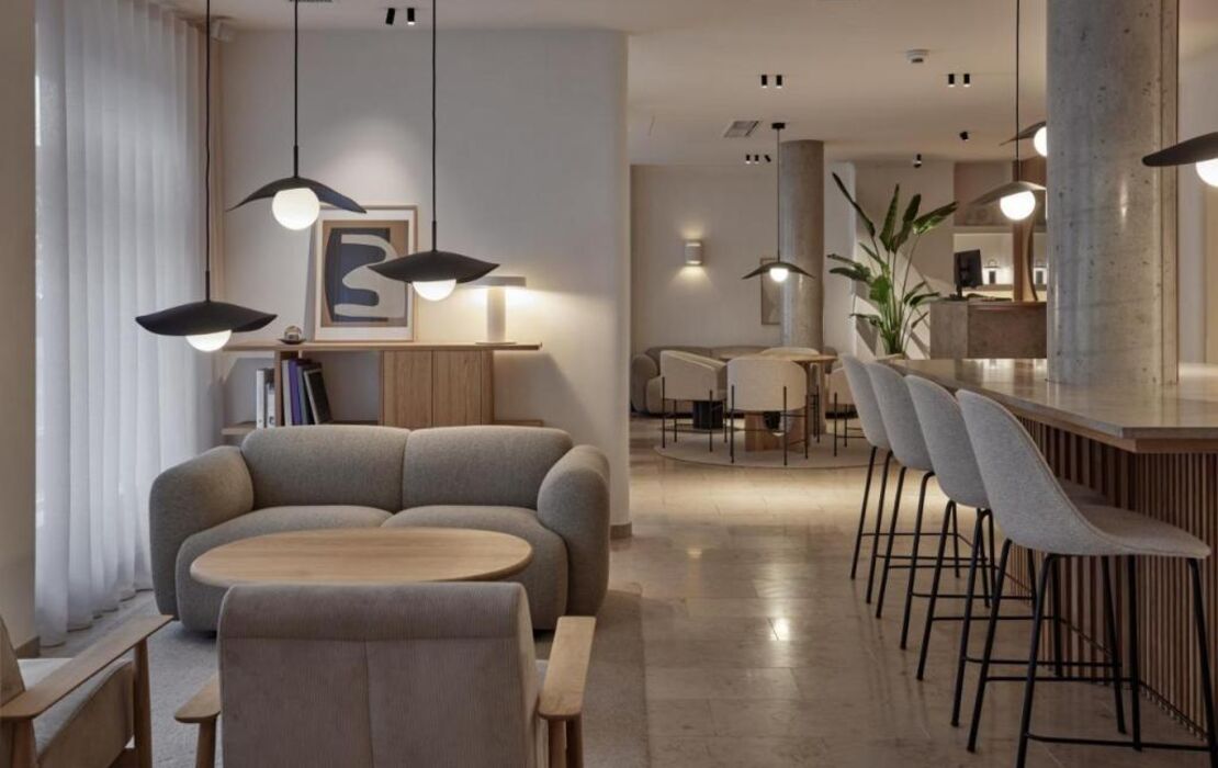 ADELANTE Boutique Hotel