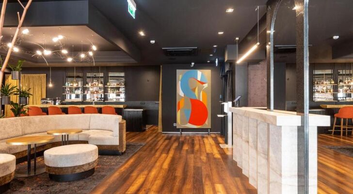 La Mansion Vi Vadi Hotel