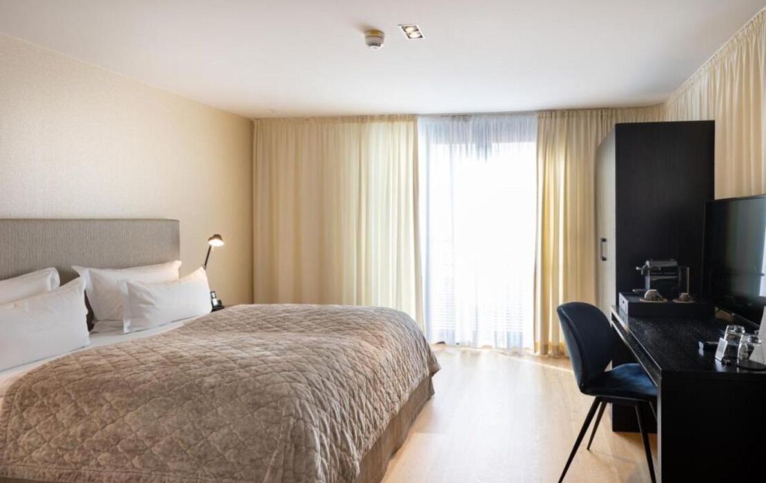 La Mansion Vi Vadi Hotel