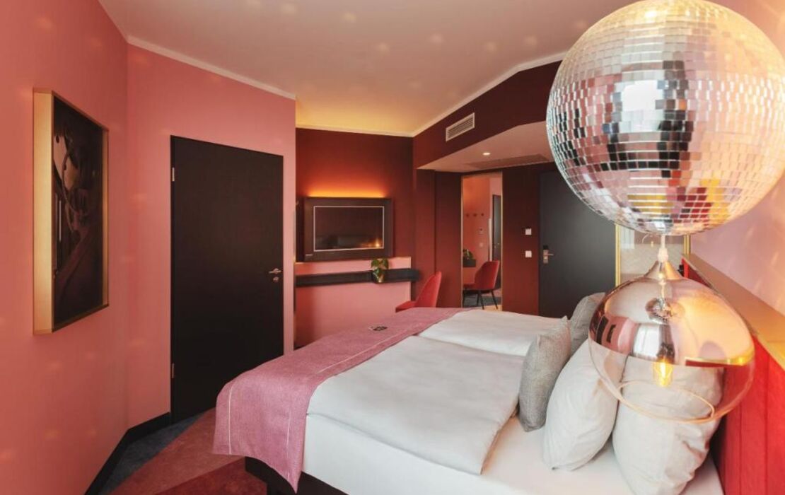 Holiday Inn - the niu, Loco Munich North by IHG