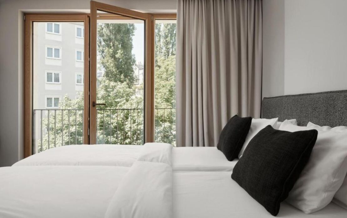 Bob W Munich Old Town