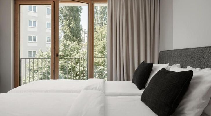 Bob W Munich Old Town