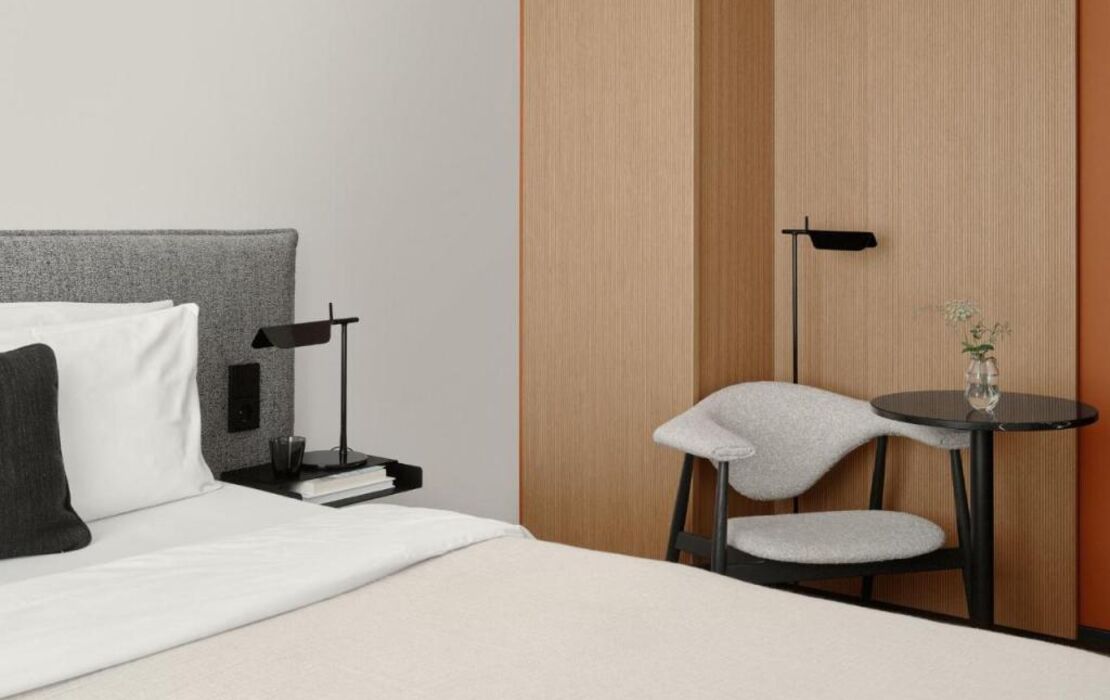 Bob W Munich Old Town