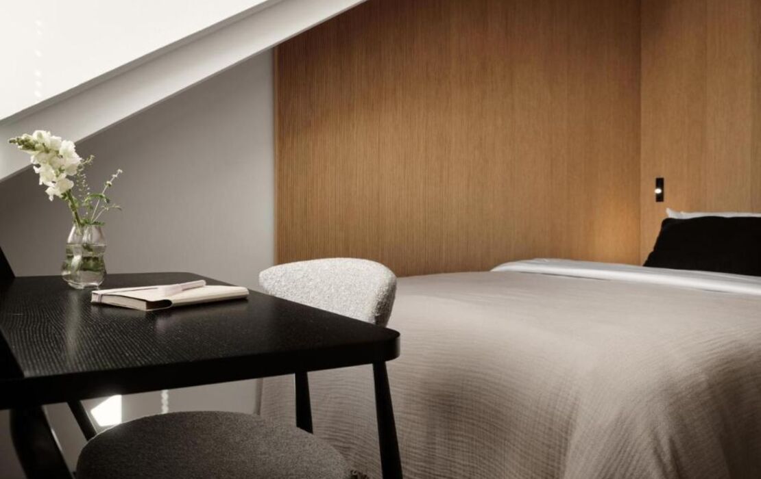 Bob W Munich Old Town