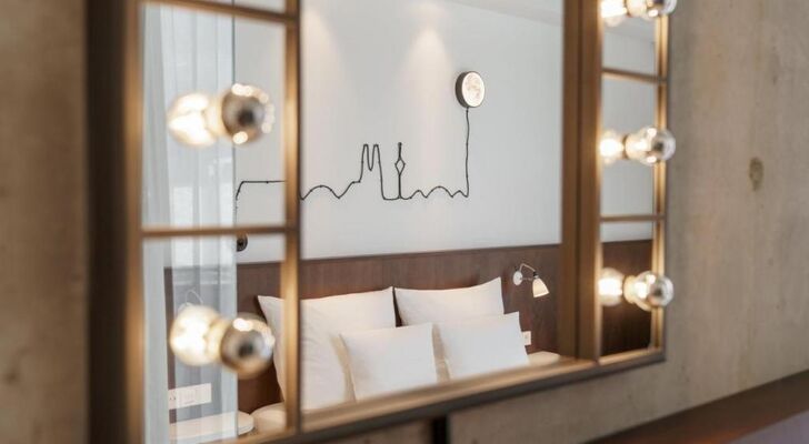 Ruby Ella Hotel Cologne