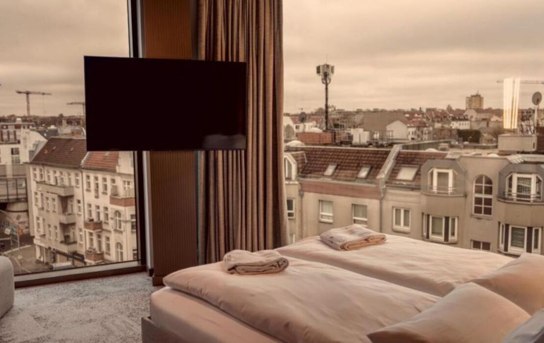 Bellman Hotel