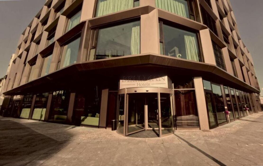 Bellman Hotel