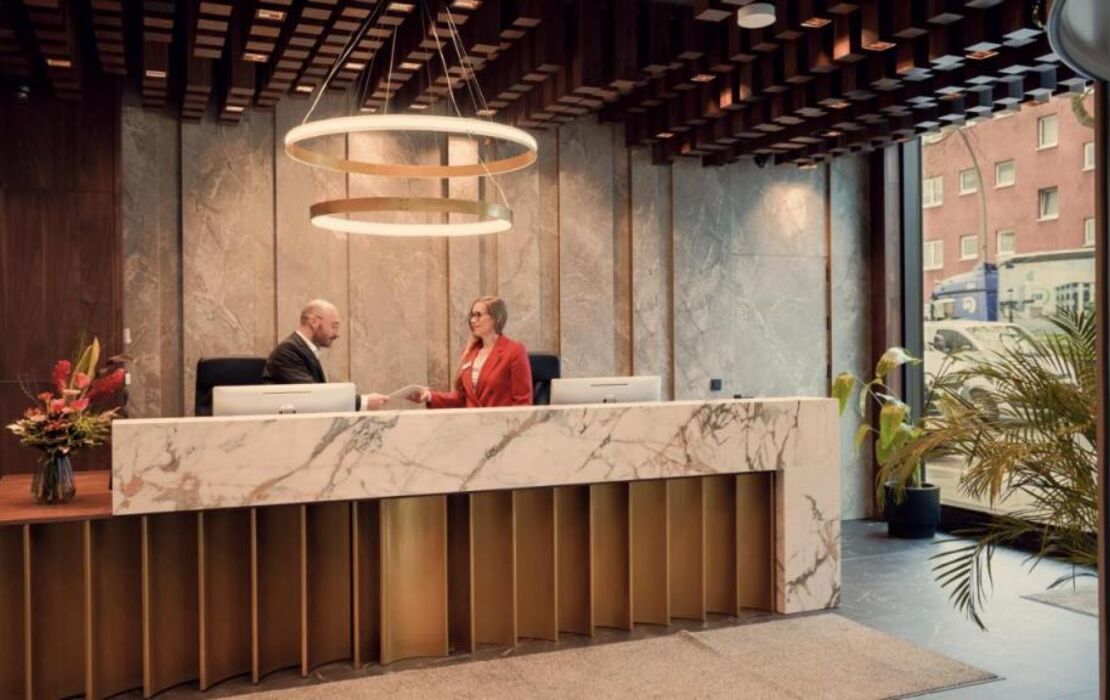 Bellman Hotel
