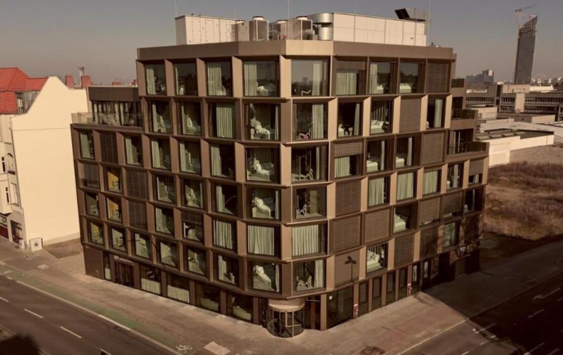 Bellman Hotel