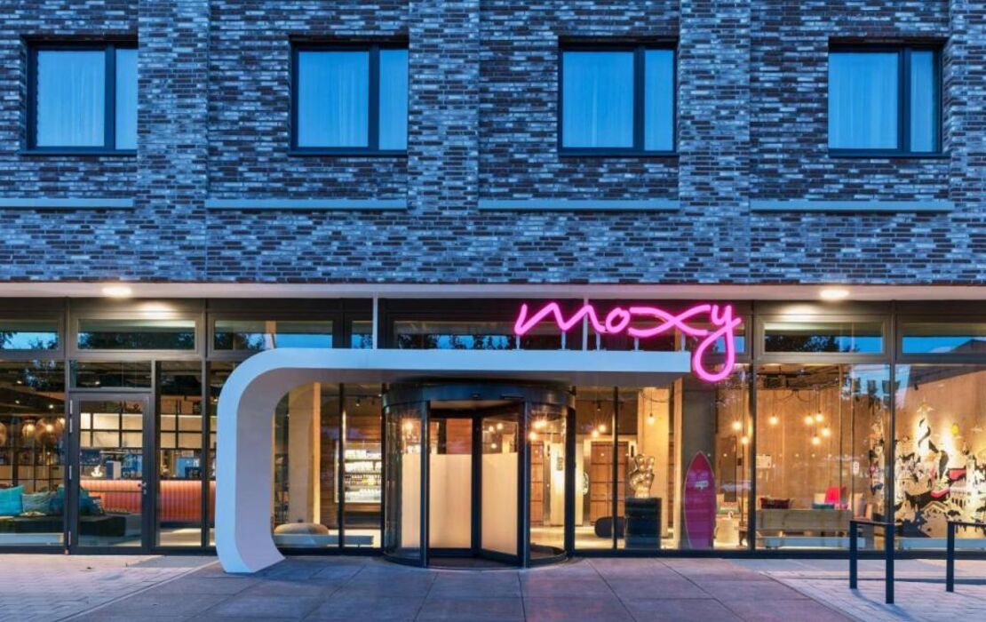 Moxy Hamburg City