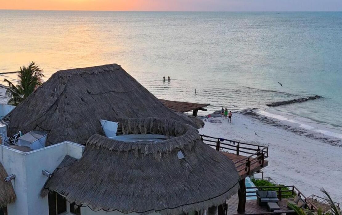 DK Luxury Ocean Front Villa - Adults Only