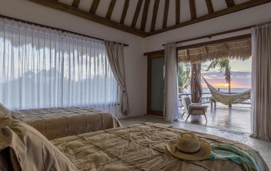 DK Luxury Ocean Front Villa - Adults Only