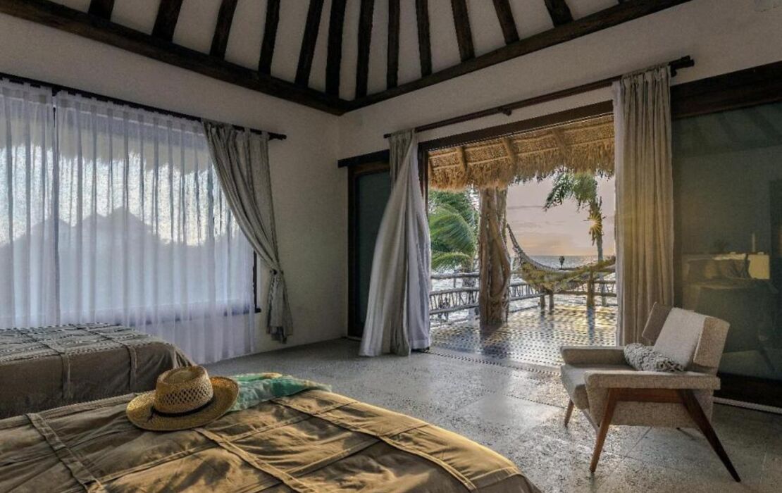 DK Luxury Ocean Front Villa - Adults Only