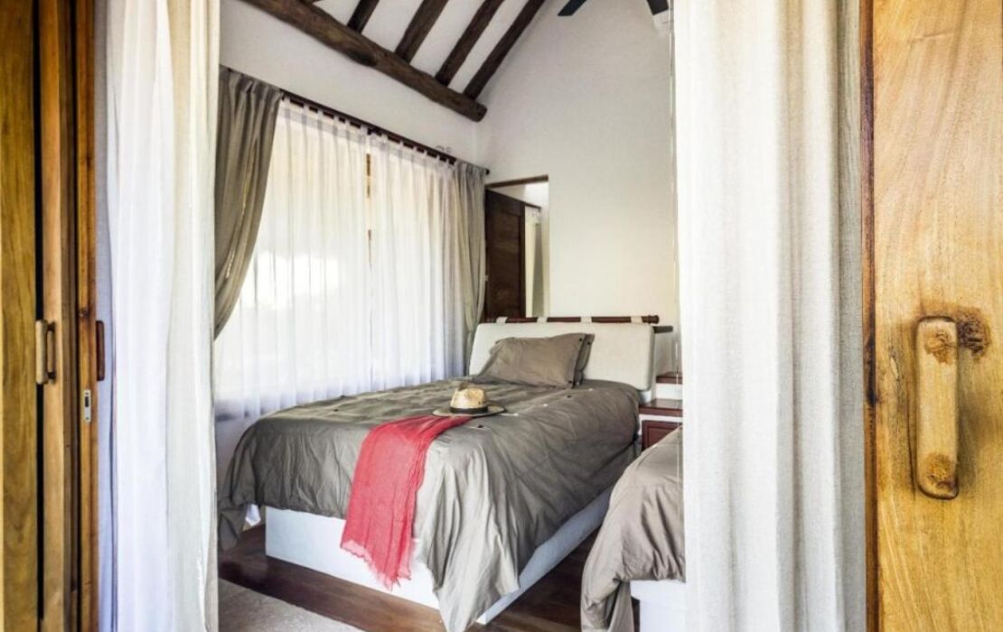 DK Luxury Ocean Front Villa - Adults Only