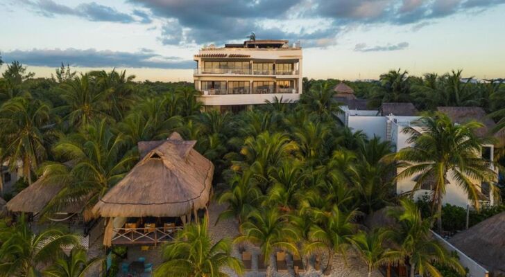 Mvngata Beach Hotel