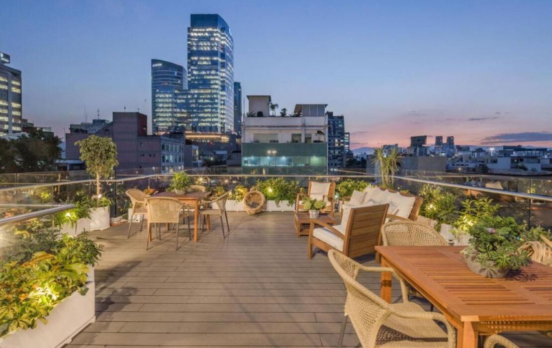 Reforma Guest House